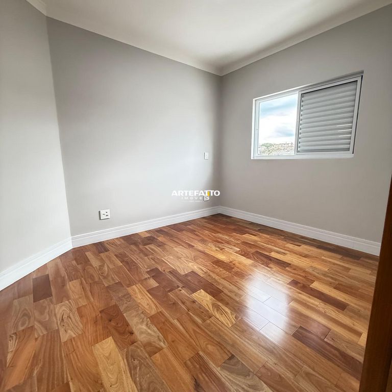  - Vende-se Apartamento Novo, com planejados Área Central