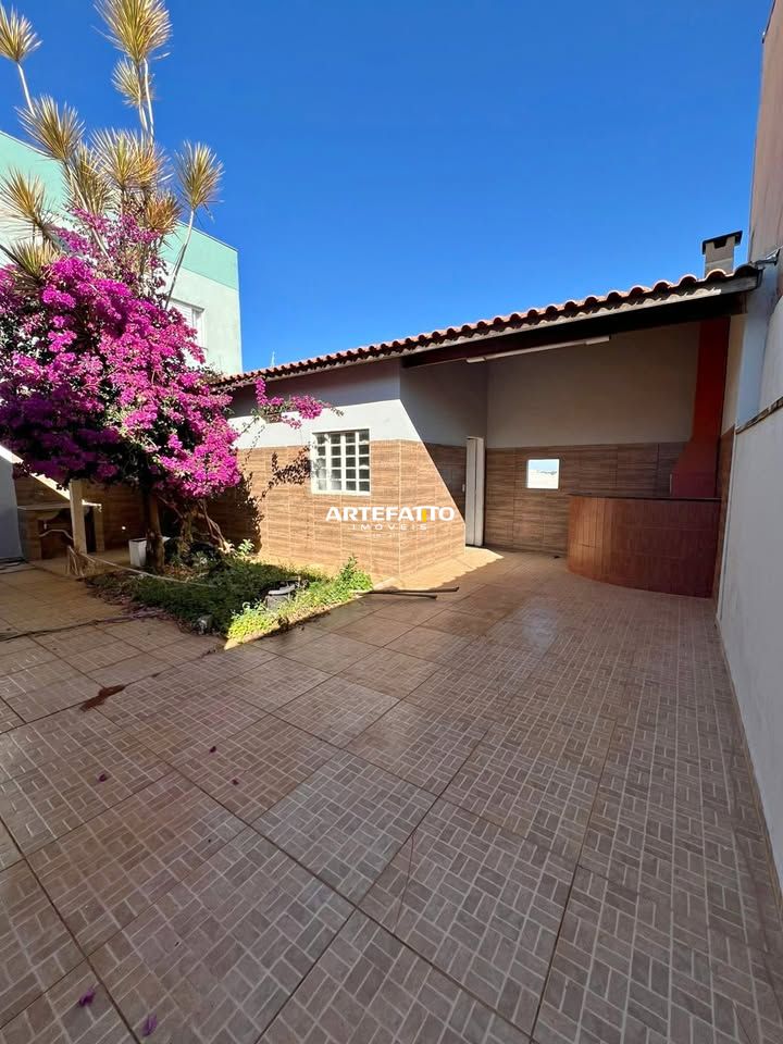 Casa à venda com 3 quartos, 158m² - Jardim Piratininga,Franca 
