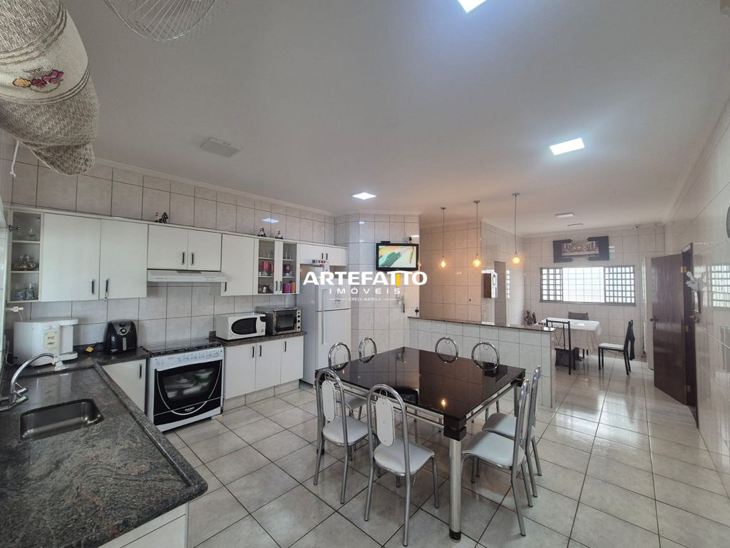  - Casa (Sobrado) a venda próximo a avenida Hélio Palermo, bairro Parque São Jorge