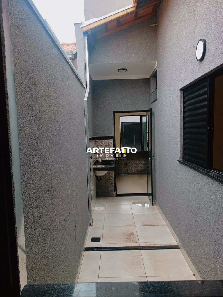  - Casa nova disponível para venda próximo a Avenida no bairro Polo club