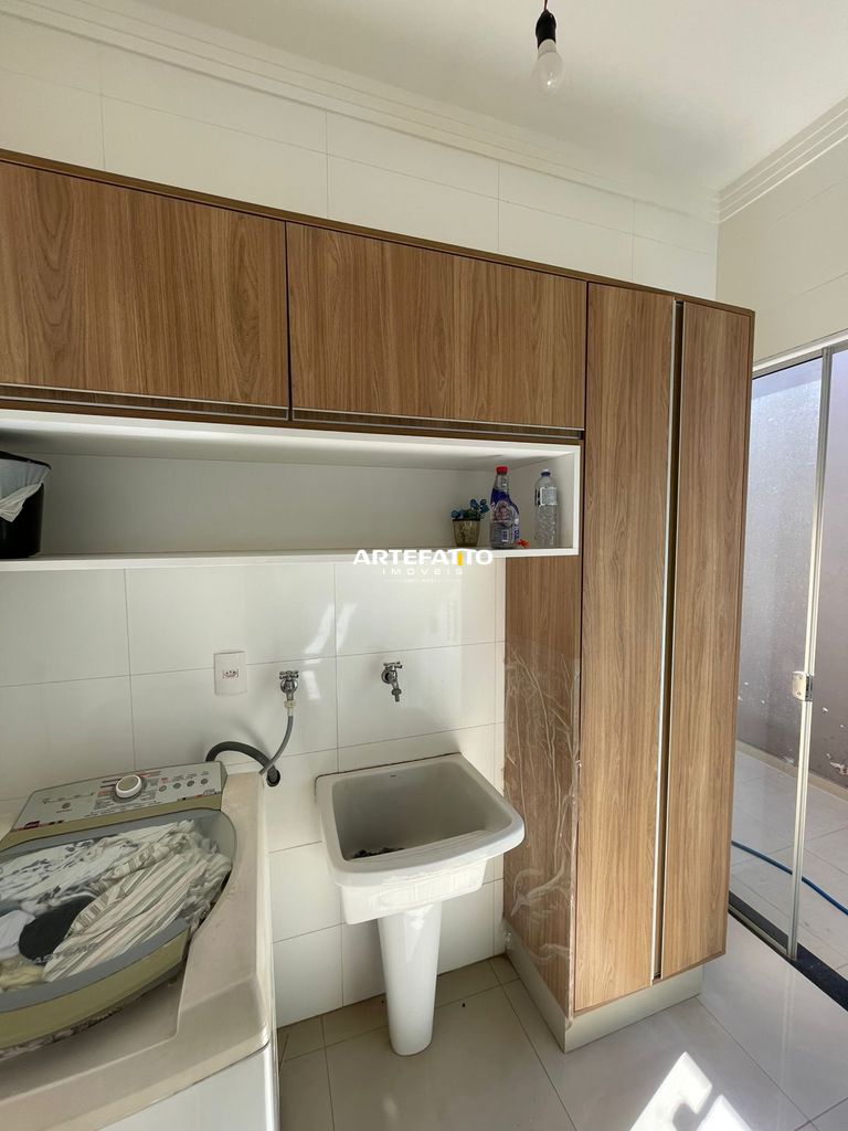  - Vende-se Casa – Jardim Riviera Imóvel próximo à Av. Adhemar de Barros