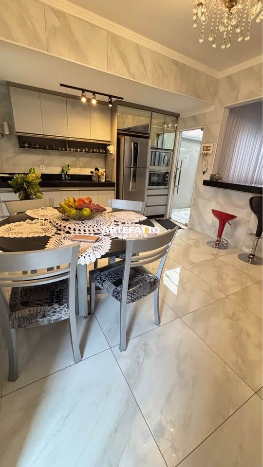  - Casa com 3 dormitórios no bairro Santo Agostinho