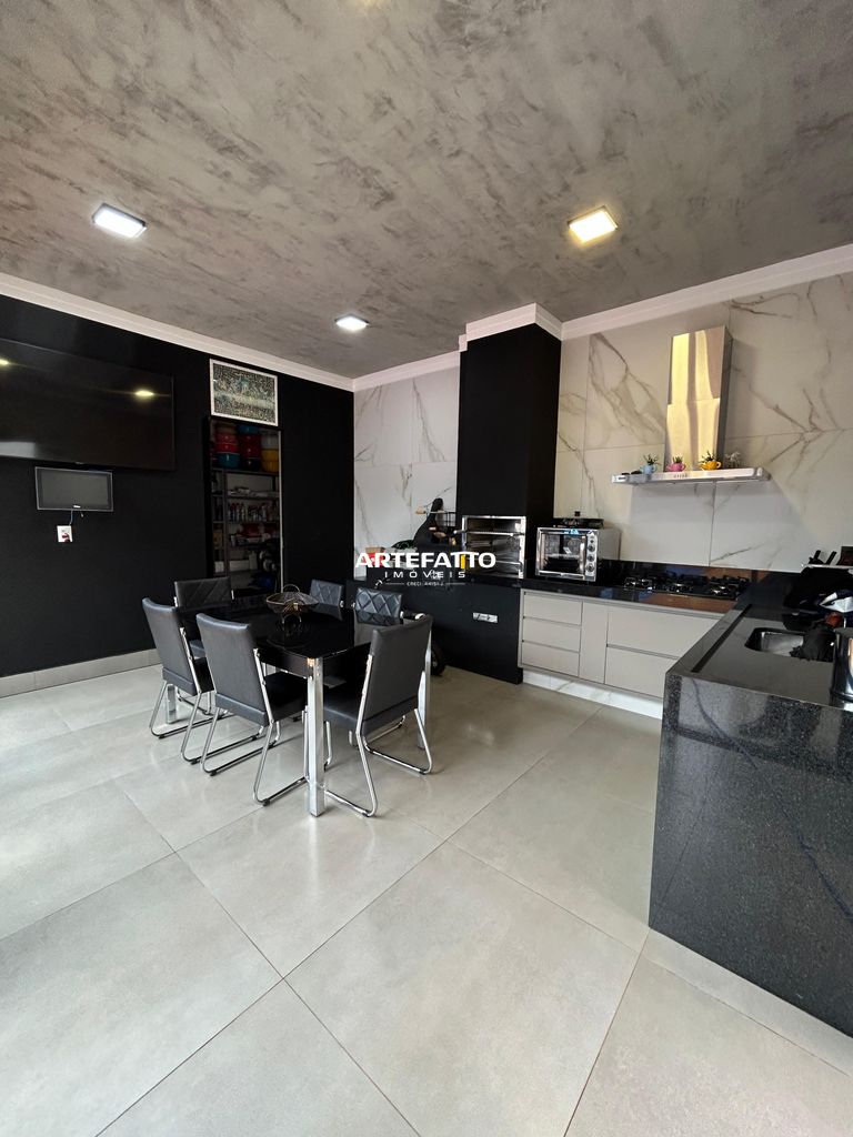  - Vende-se Sobrado  Alto Padrão no Zanetti