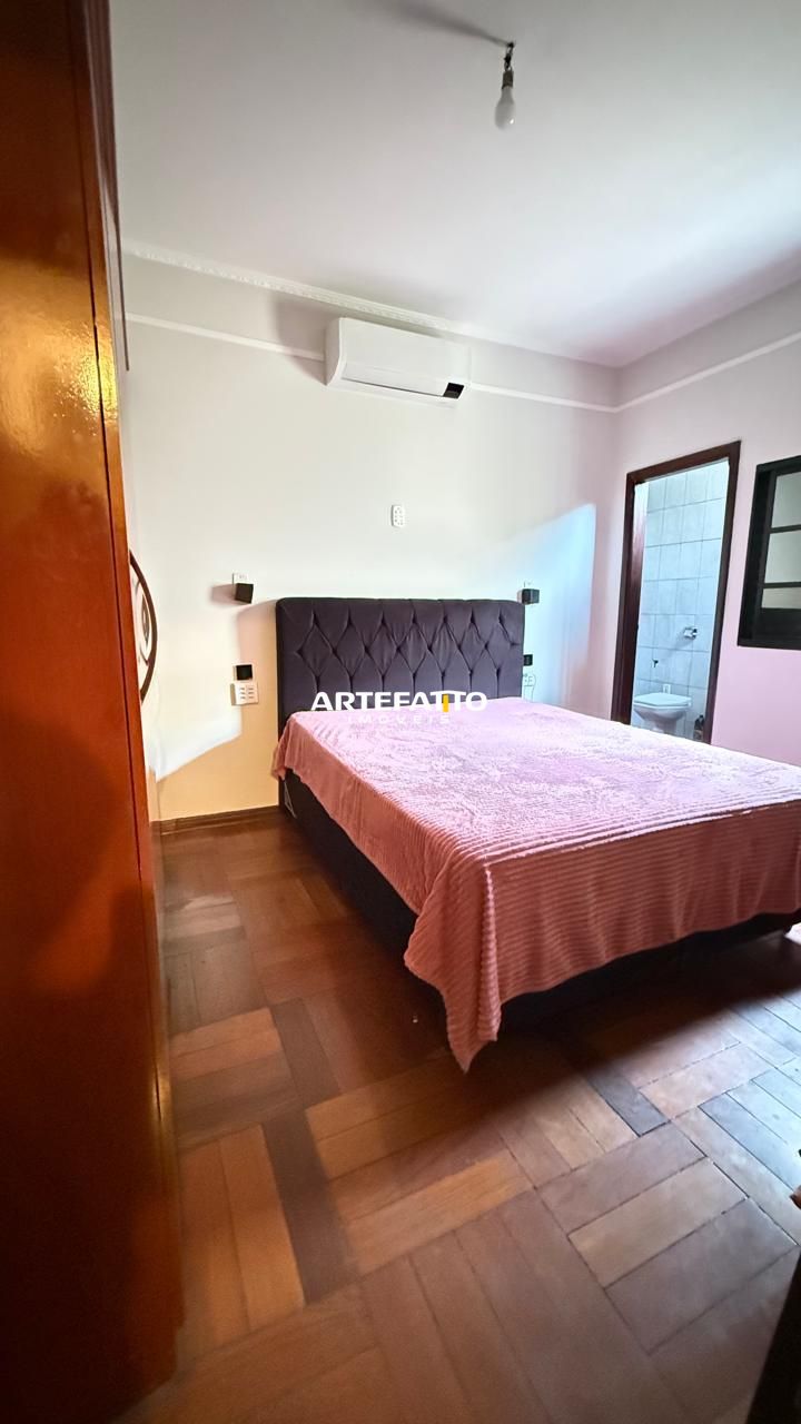  - Casa com 3 dormitórios no bairro Vera Cruz