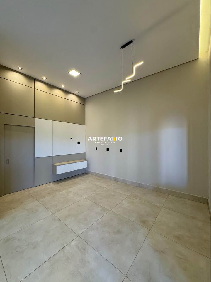  - Casa com 3 dormitórios no Jovita de Melo