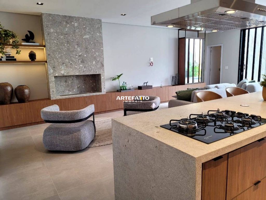 Casa à venda com 4 quartos, 300m² - Villa di Capri,Franca 