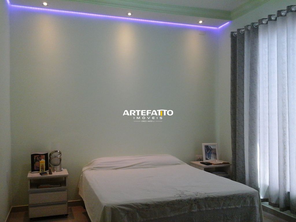  - Casa com 3 dormitórios no bairro Residencial Amazonas