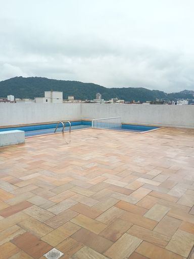 ESPAÇO PARA SOL E ESPREGUIÇADEIRAS