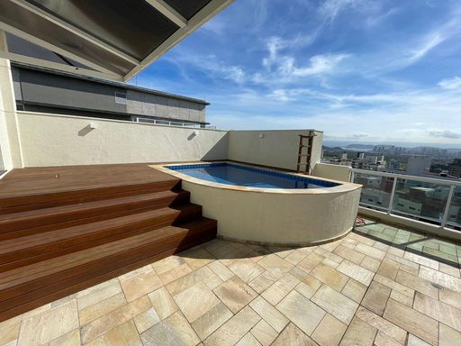 ÁREA DA PISCINA PRIVATIVA