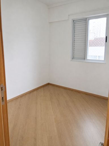 QUARTO 2 FEITO DE ESCRITÓRIO