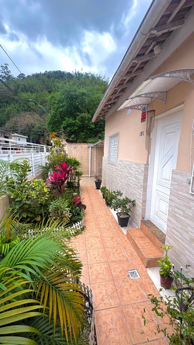 LINDO JARDIM DA CASA