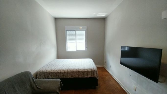 Dorm 2 com armários frente amplo