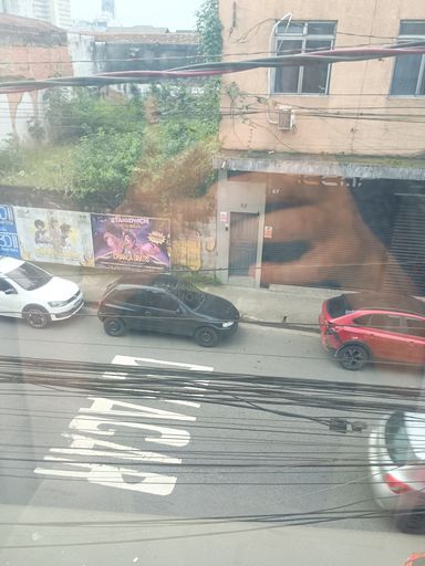 VISTA DA RUA PELA SALA 3 PISO 1