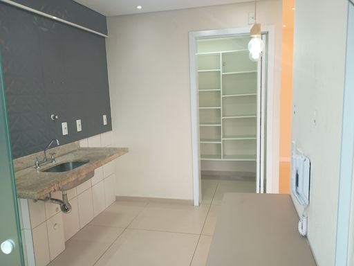 COZINHA COM DESPENSA