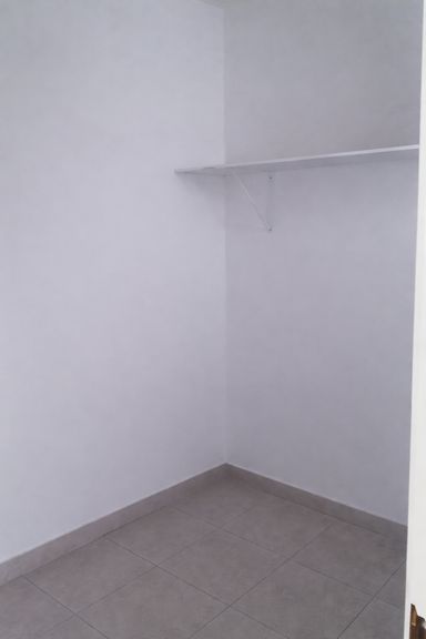 DEPENDÊNCIA DE EMPREGADA