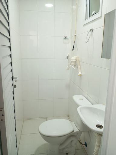 BANHEIRO DE EMPREGADA