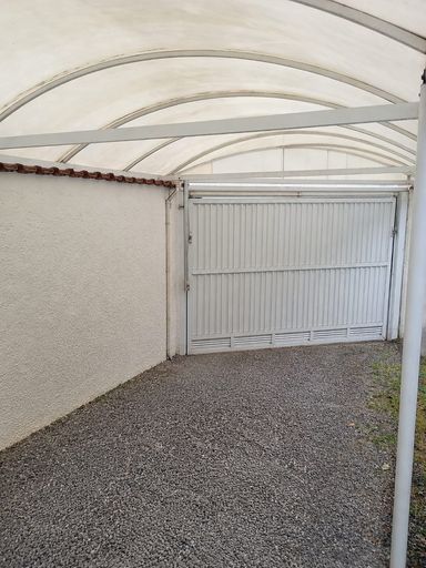 GARAGEM 1 COBERTA