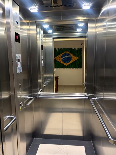 INTERNO ELEVADOR NOVÍSSIMO