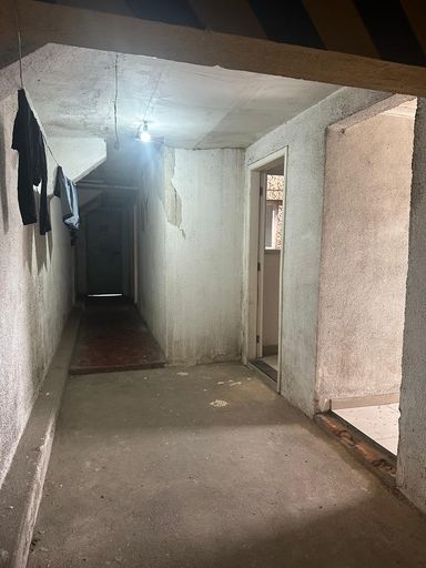 Parte superior onde fica a casa de maquinas para fazer mais 4 suítes