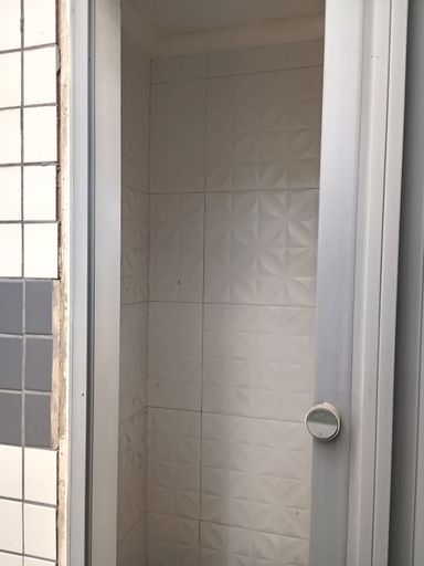 BANHEIRO DE EMPREGADA