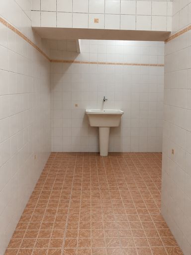 ÁREA DE SERVIÇO COBERTA