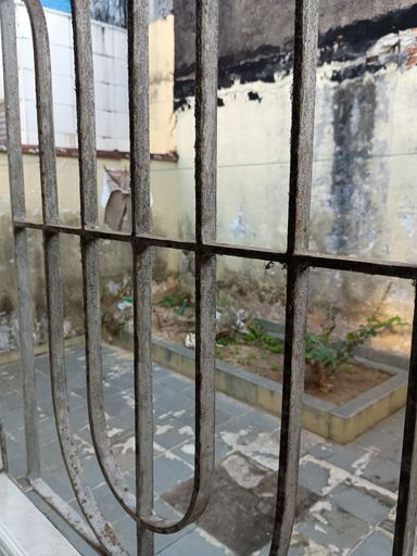 VISTA DA COZINHA PARA O QUINTAL