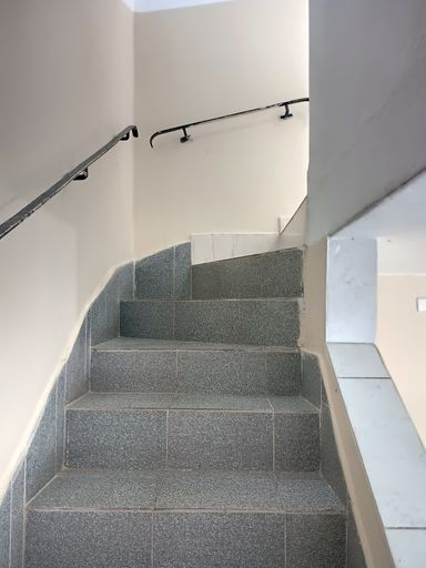 ESCADA PARA O PISO 2