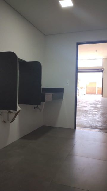 BANHEIROS MASCULINO E FEMININO COM ACESSIBILIDADE