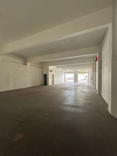 Salão com 160m2