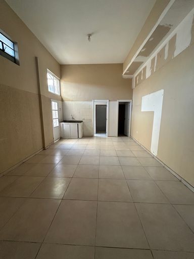 Sala +/- 30m2