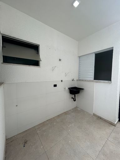 ÁREA DE SERVIÇO