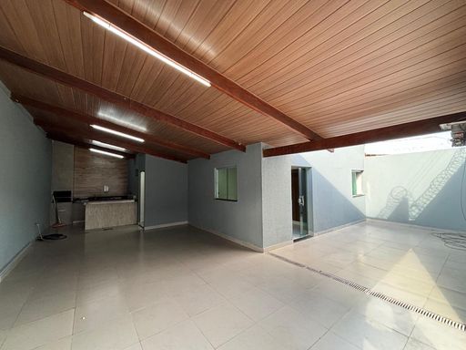 garagem/espaço gourmet