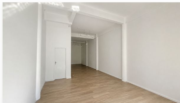 vista interna da sala comercial