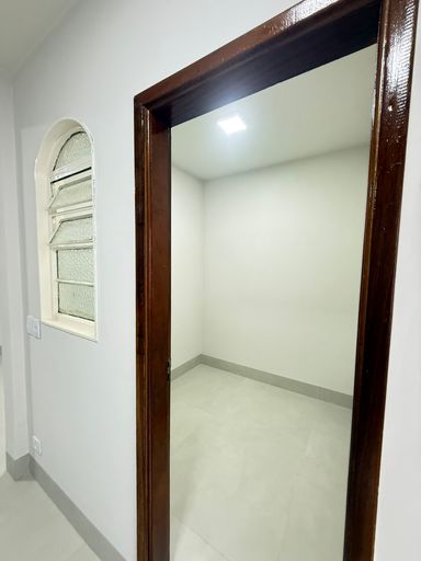 COZINHA-QUARTO DE EMPREGADA