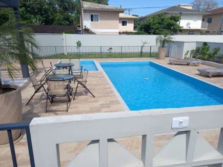 Piscina.