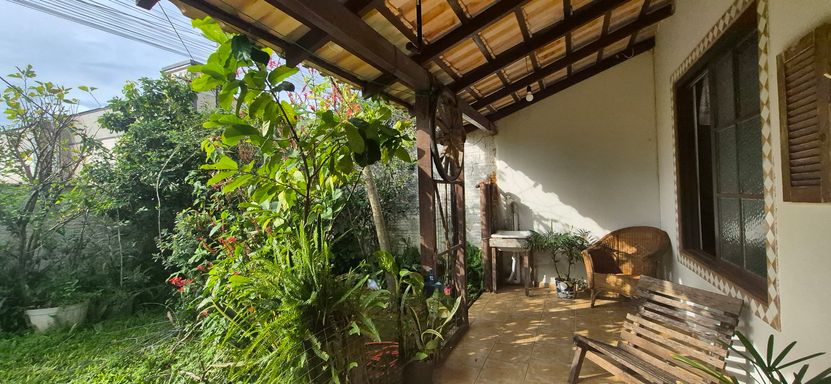 Varanda e jardim