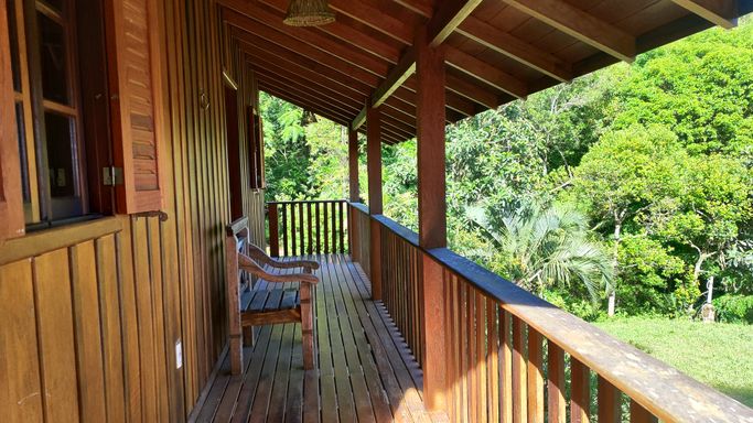 LINDA VARANDA DA CASA PRINCIPAL