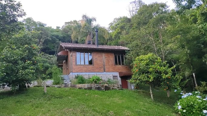 SEGUNDA CASA AREA DE FESTAS RUSTICA