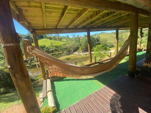 Área em baixo do Deque