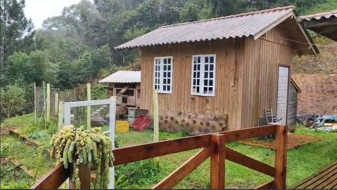 ATELIÊ  SEPARADO DA CASA