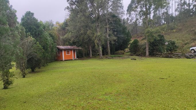 JARDIM E CASA DE CRIANÇA