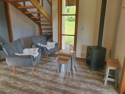 SALA DE ESTAR COM LAREIRA