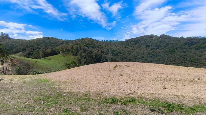 Chão pronto para construir com vista da serra na chácara à venda em Águas Mornas SC