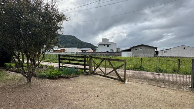LINDA VISTA
