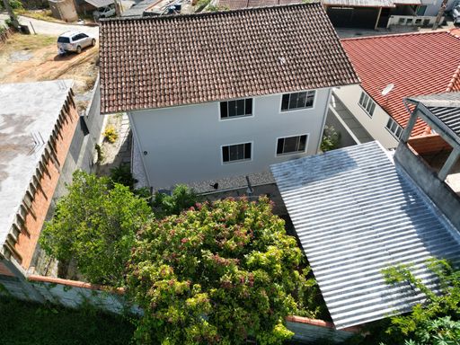 POMAR, EDIICULA E CASA