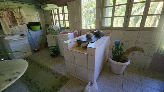 lavanderias  e fogao a lenha