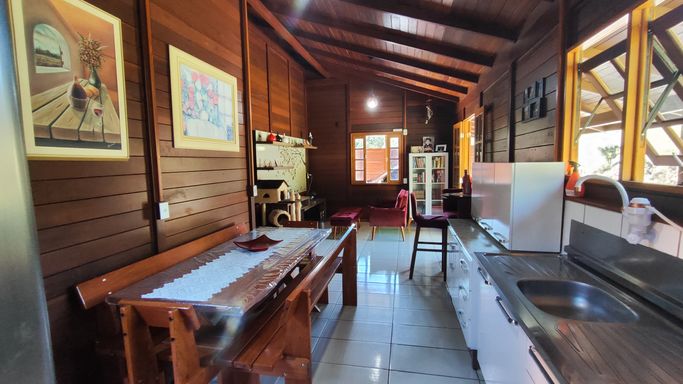 MOVEIS DA CASA DE MADEIRA