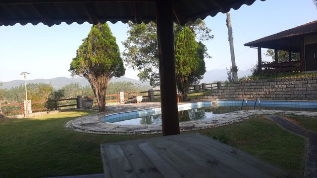 QJUIOQUEE PISCINA