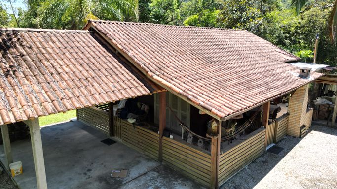 GARAGEM E CASA
