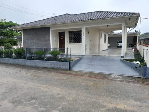 LINDA CASA TERREA COM ESCRITURA PUBLICA